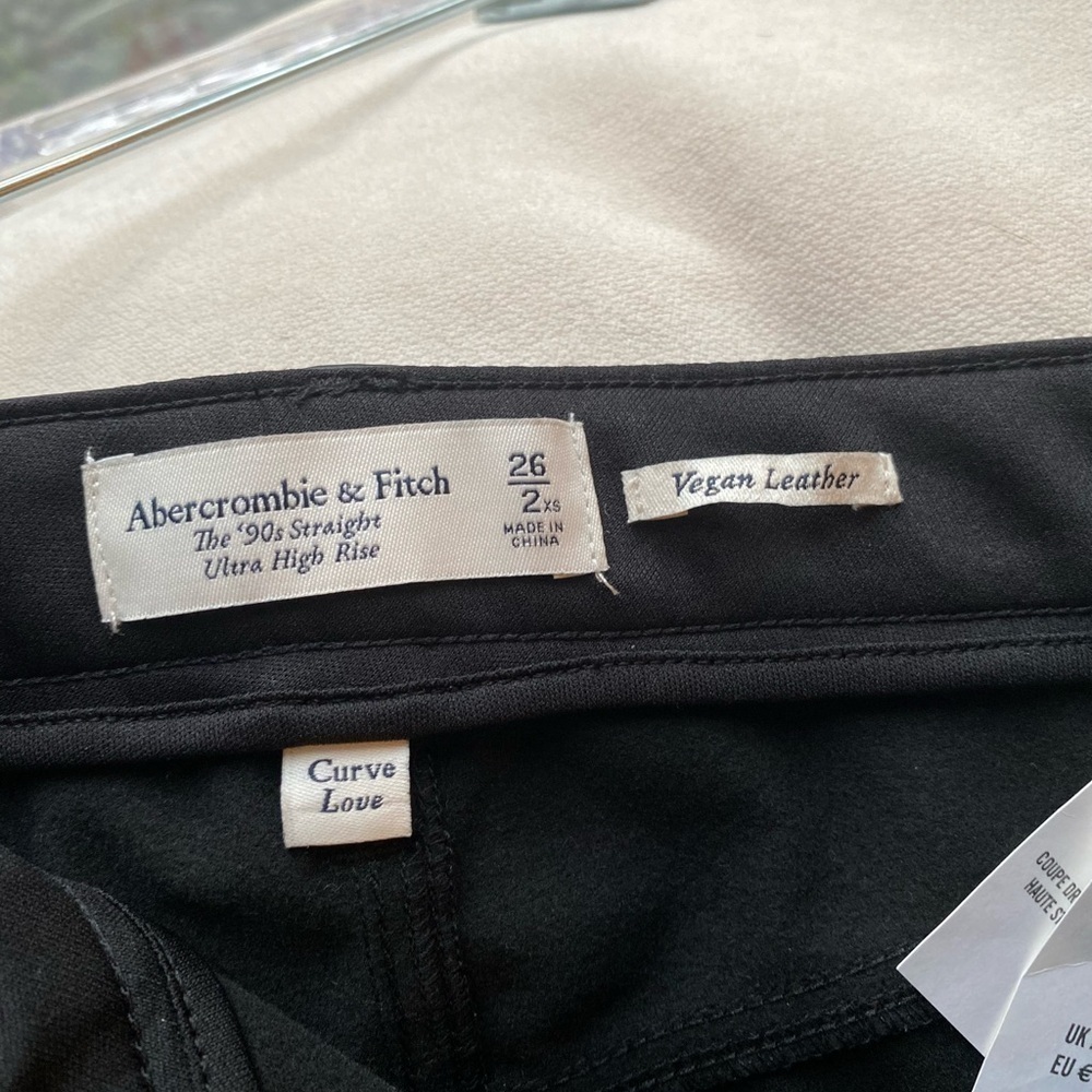 NWT Abercrombie & Fitch 26 Black Leather 90s Straight Ultra High Rise Pants G15 - Picture 9 of 10